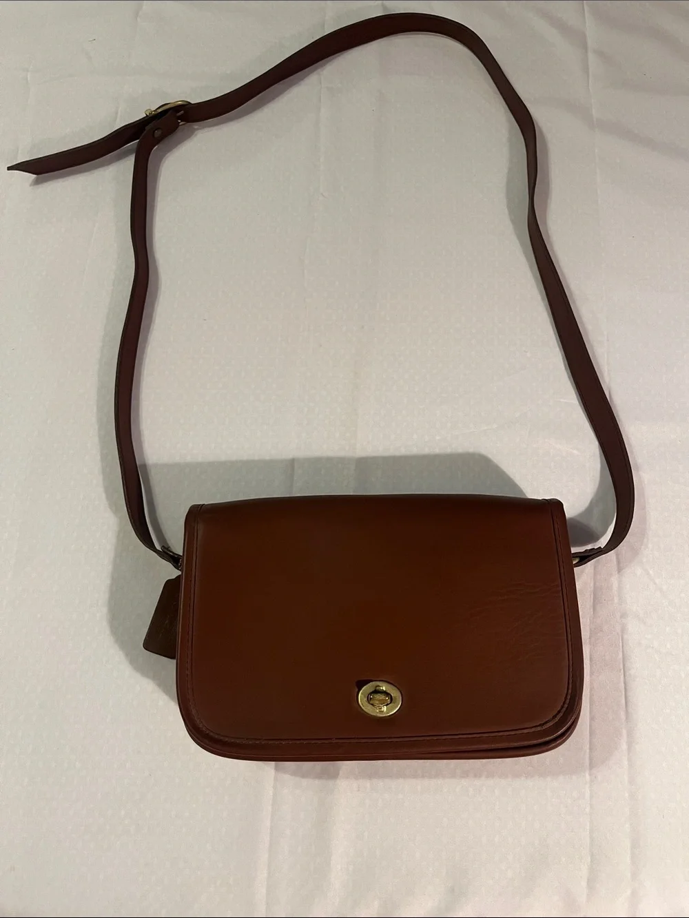 Vintage Coach Brown Leather Crossbody with Gold Turn-Lock 9790/ Classic 1980/